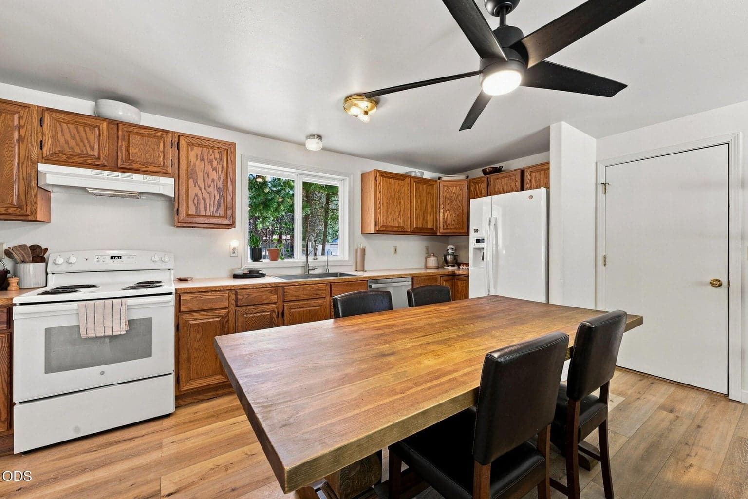 Photo of 56256 Eider Road 11 of 37