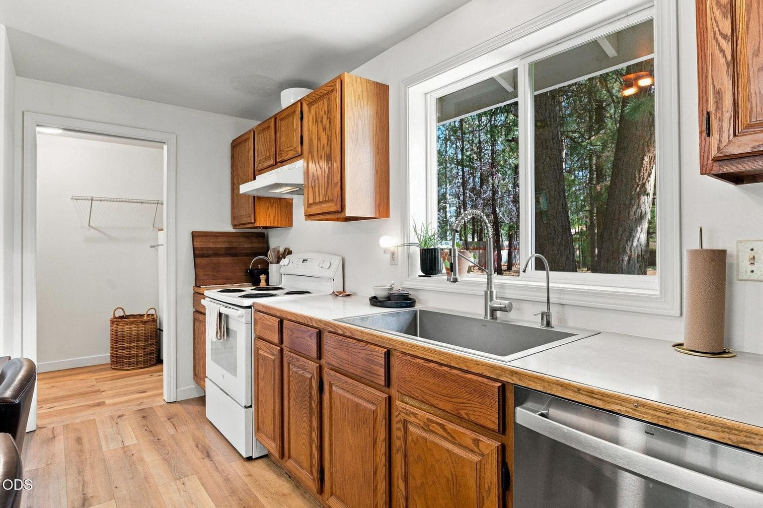 Photo of 56256 Eider Road 14 of 37