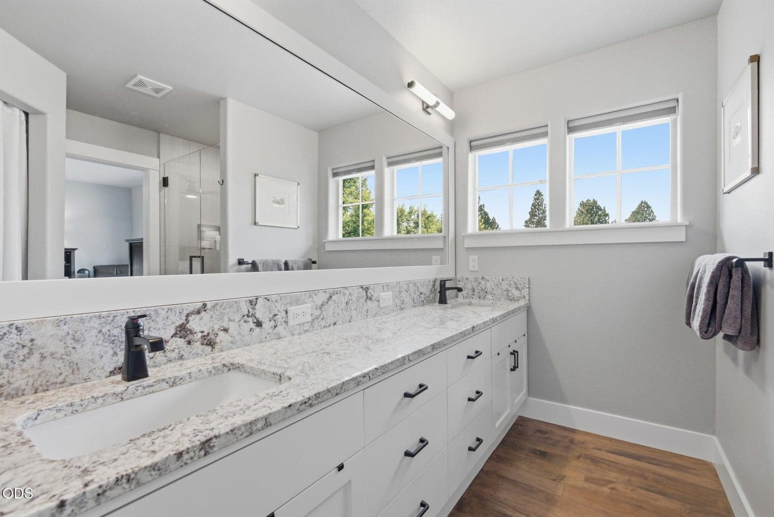 Photo of 1683 NW Lewis Street 16 of 43