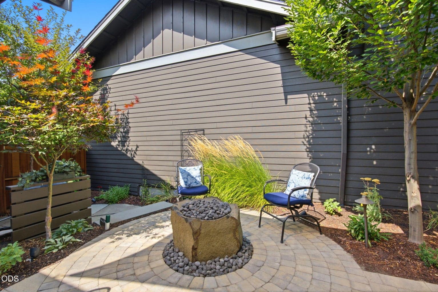 Photo of 1683 NW Lewis Street 30 of 43