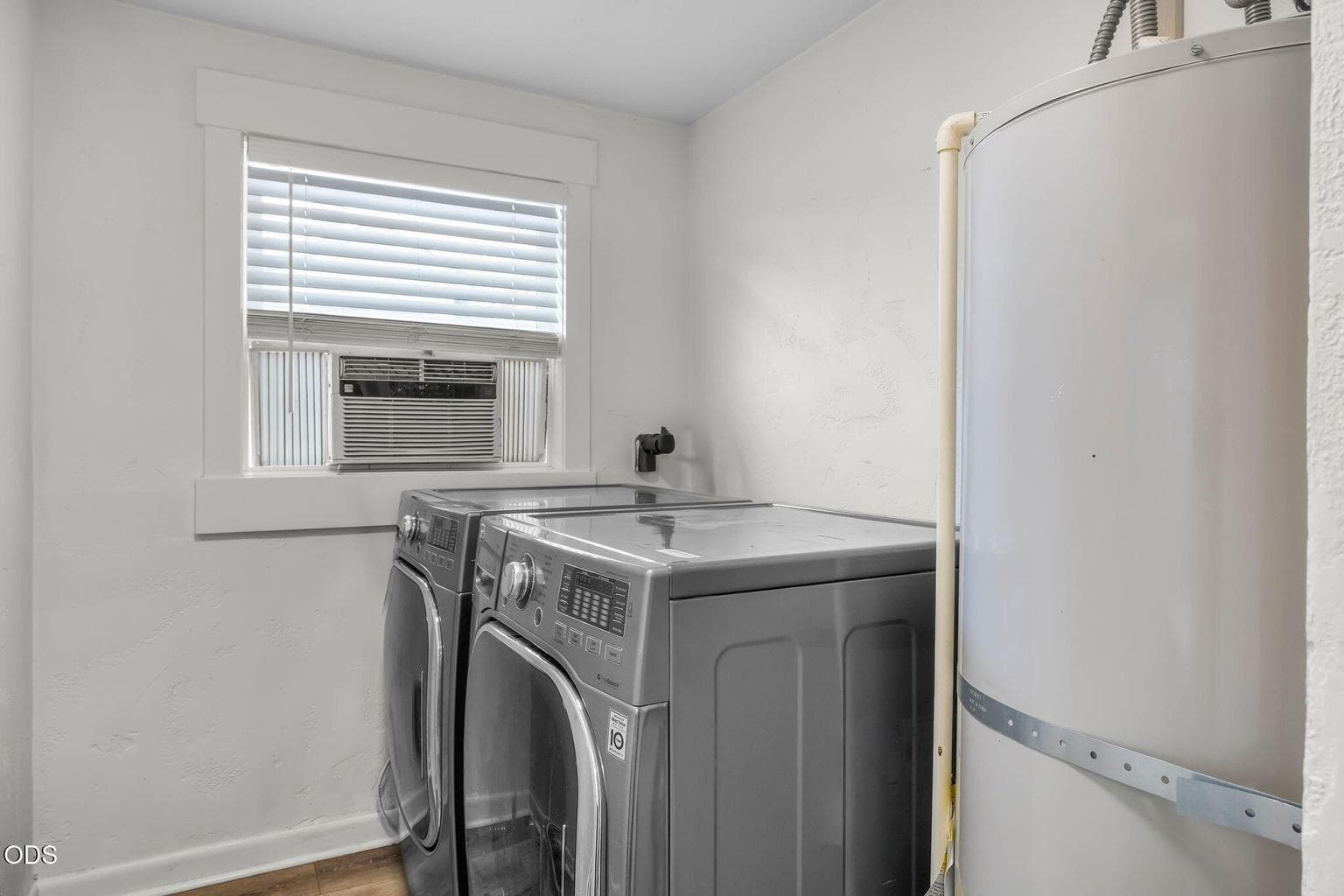 Photo of 673 NE Garner Street 21 of 35
