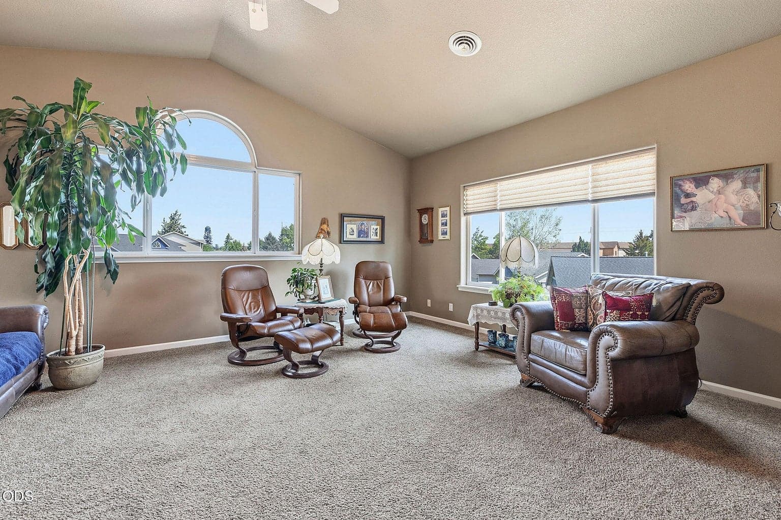 Photo of 2350 SW Indian Avenue 3 of 35