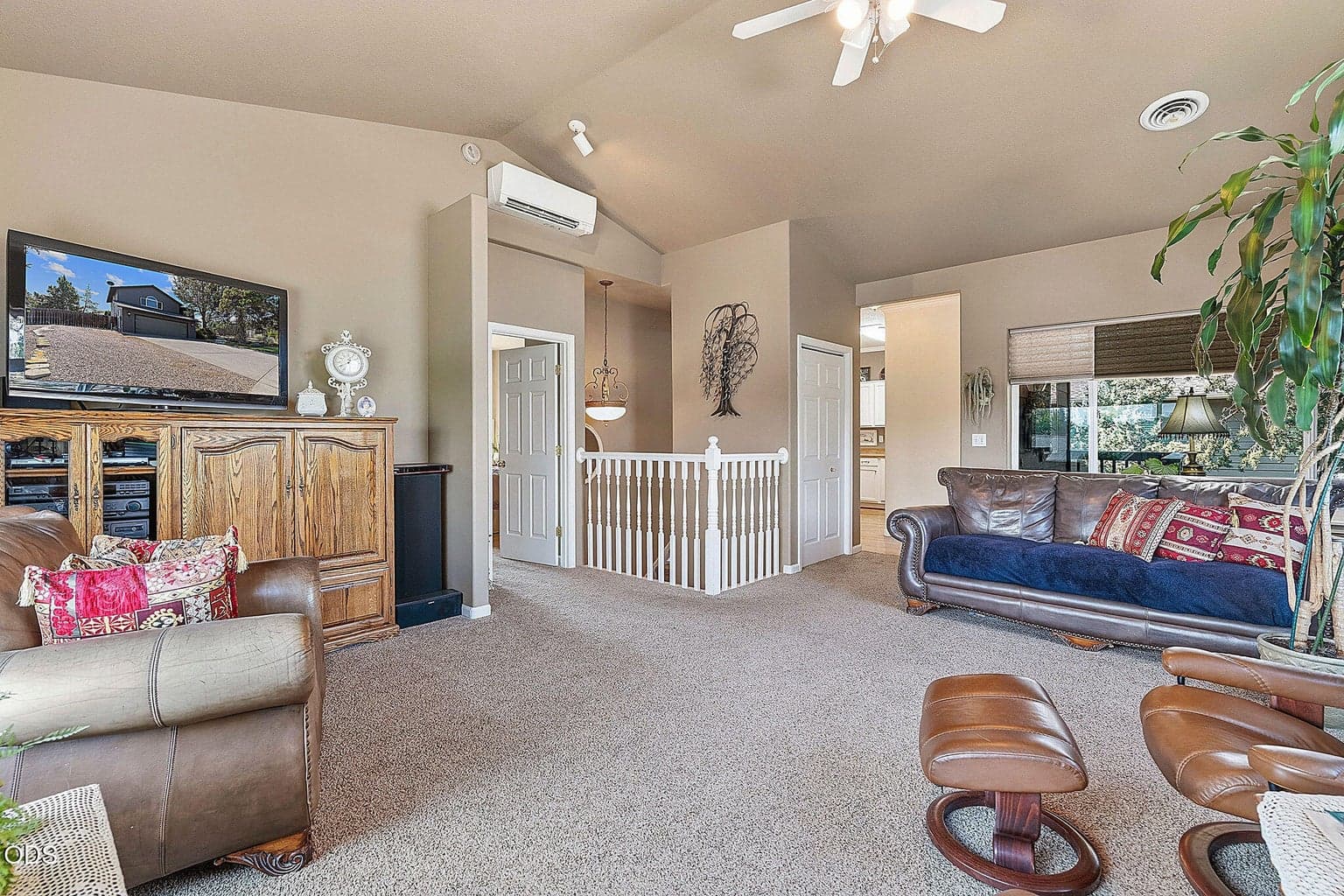 Photo of 2350 SW Indian Avenue 6 of 35