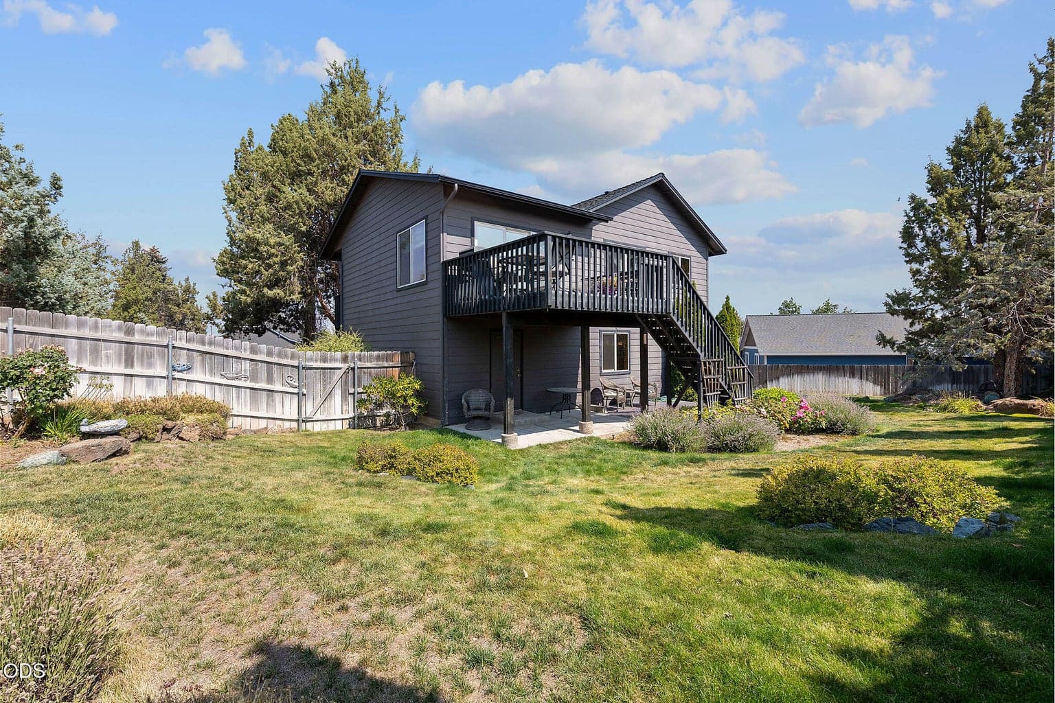 Photo of 2350 SW Indian Avenue 25 of 35