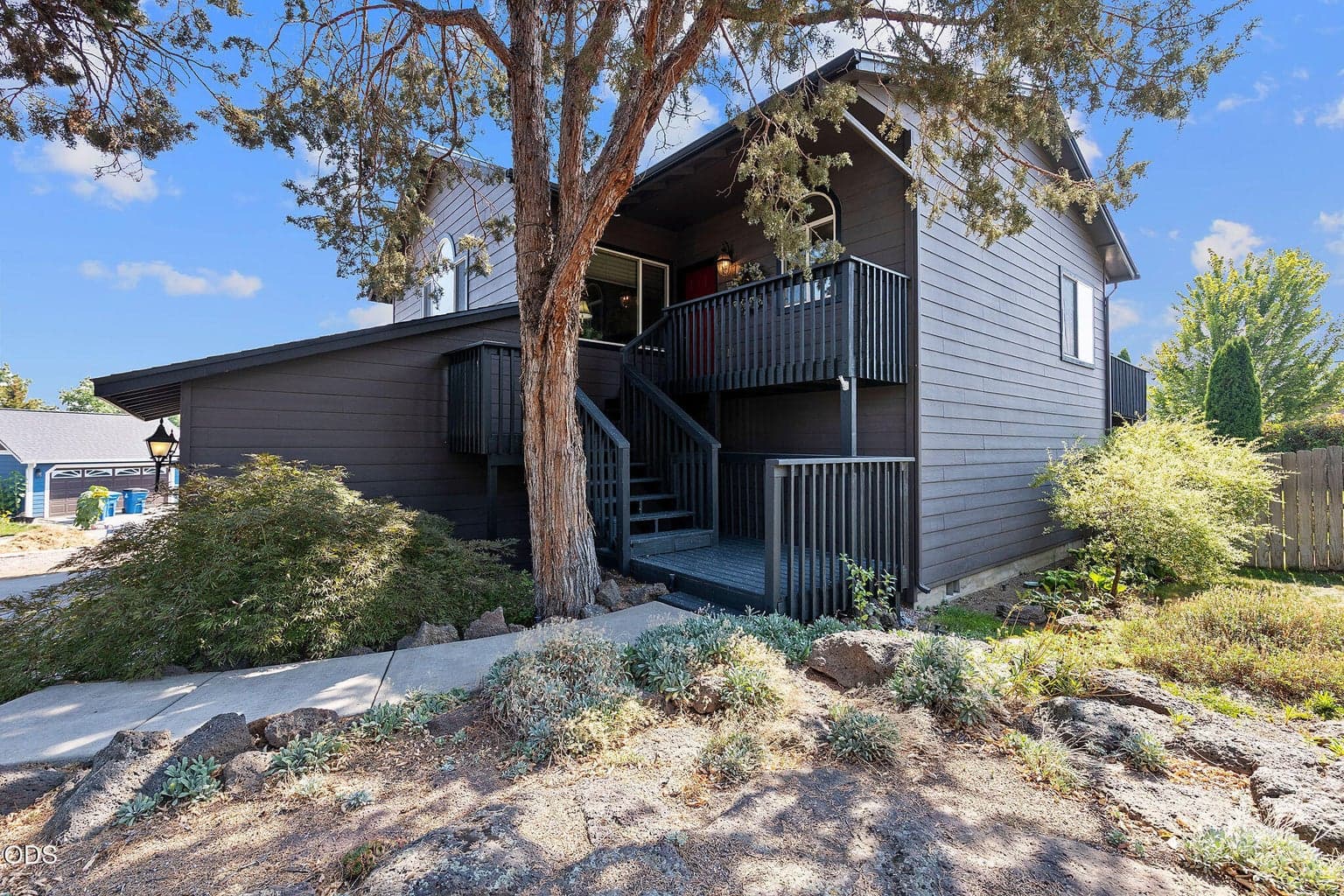 Photo of 2350 SW Indian Avenue 27 of 35