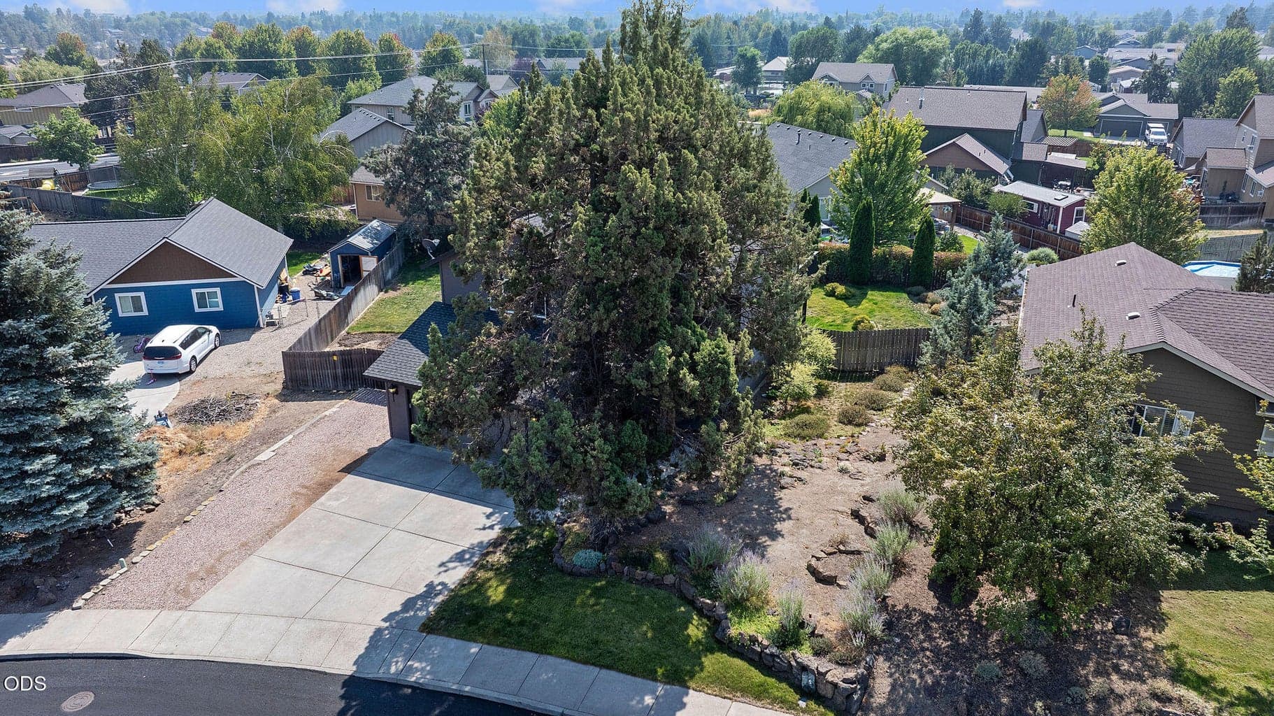 Photo of 2350 SW Indian Avenue 31 of 35