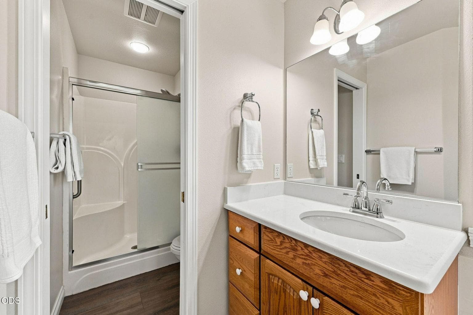 Photo of 3840 SW Summit Avenue 28 of 46