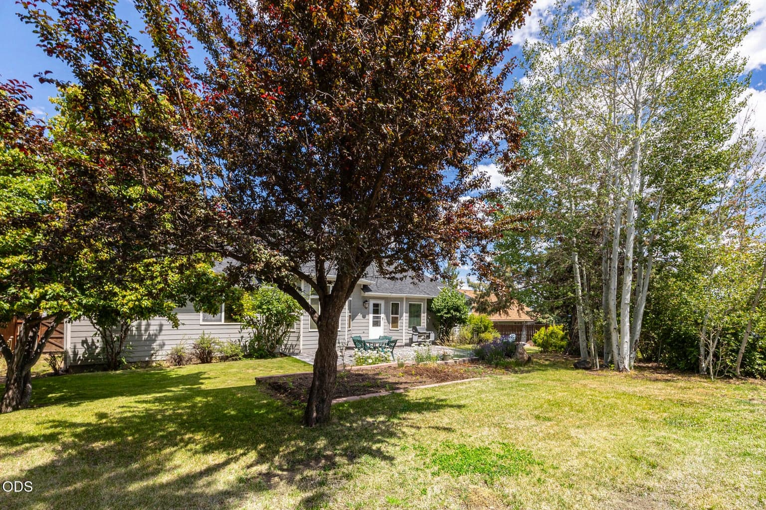 Photo of 3840 SW Summit Avenue 46 of 46
