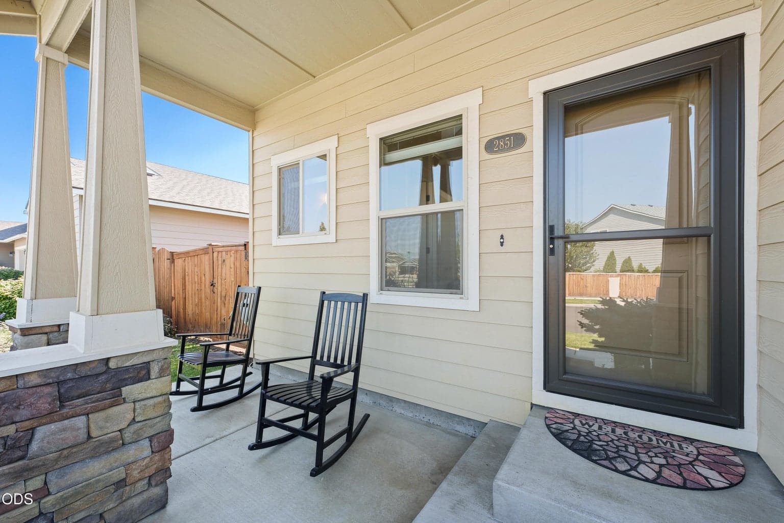 Photo of 2851 NE Hope Drive 3 of 49