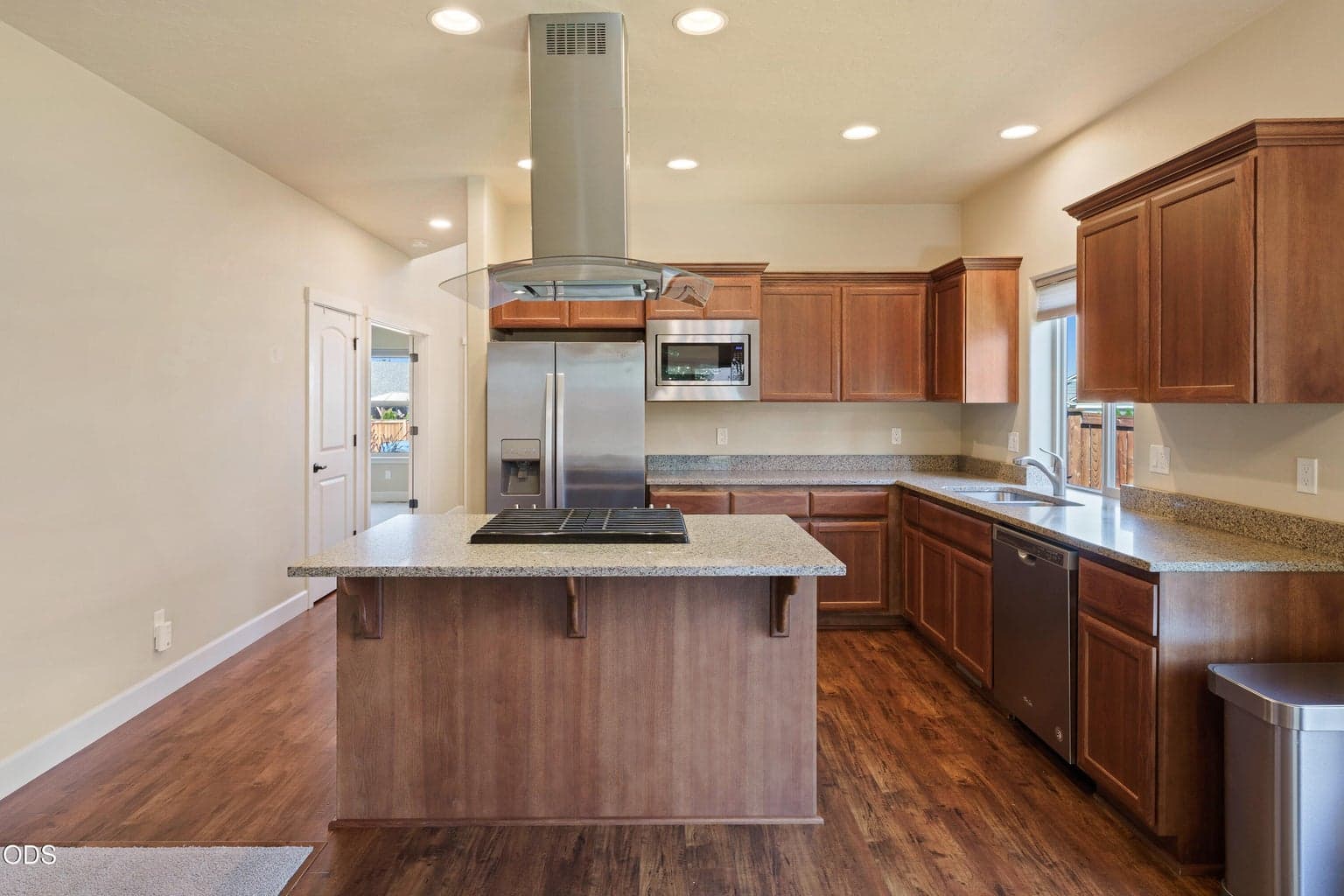 Photo of 2851 NE Hope Drive 21 of 49