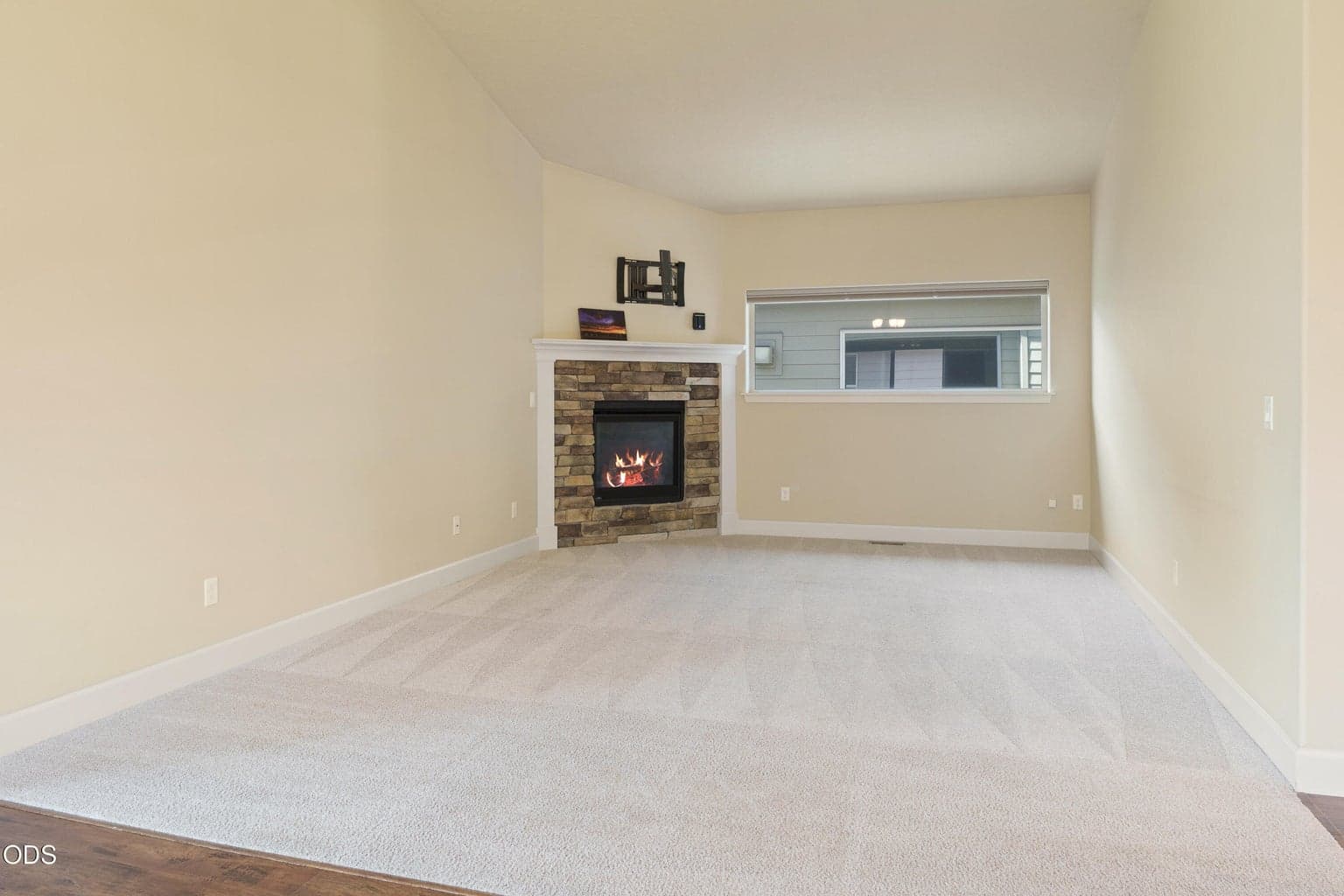 Photo of 2851 NE Hope Drive 24 of 49