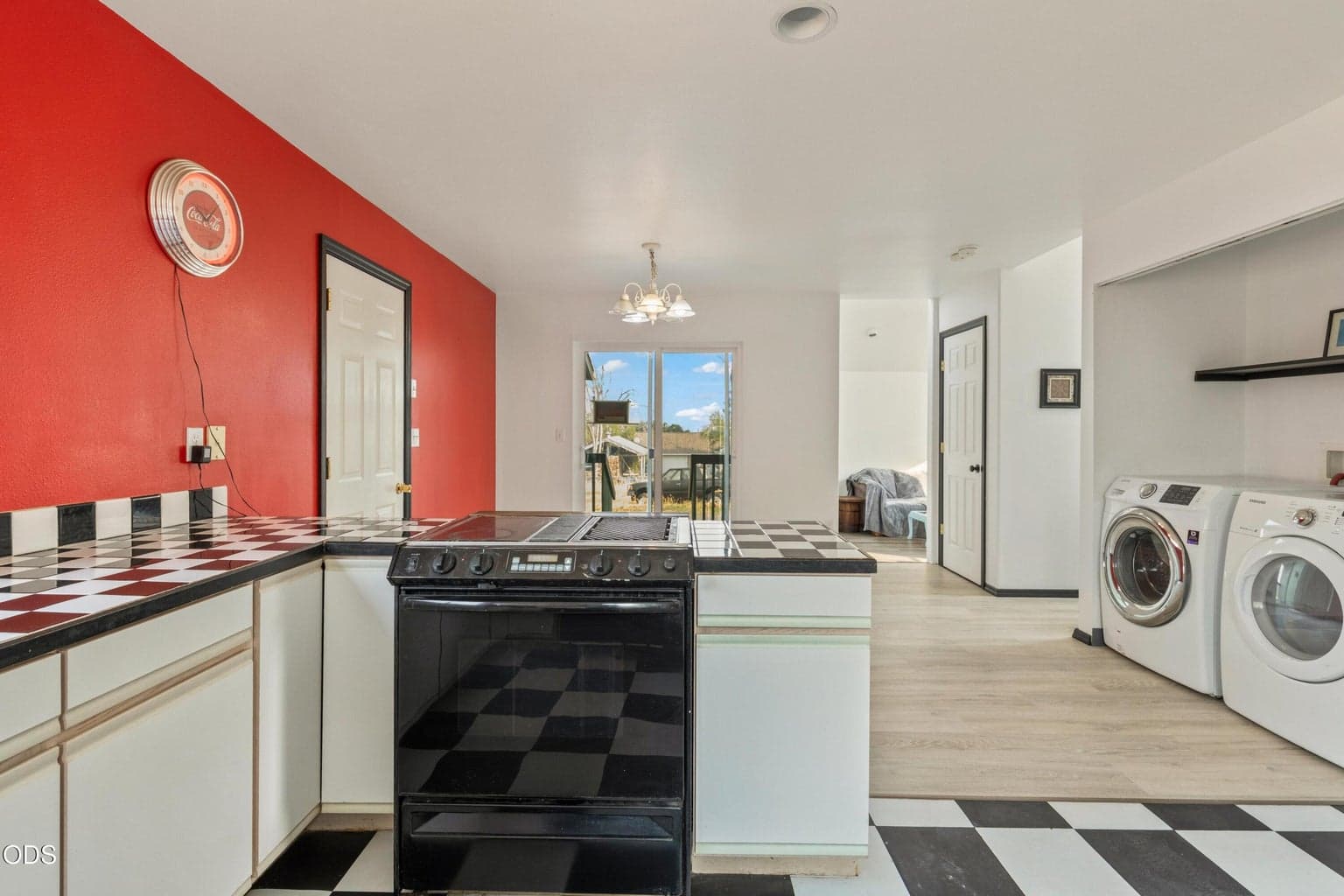 Photo of 1444 SW Marie Street 10 of 25