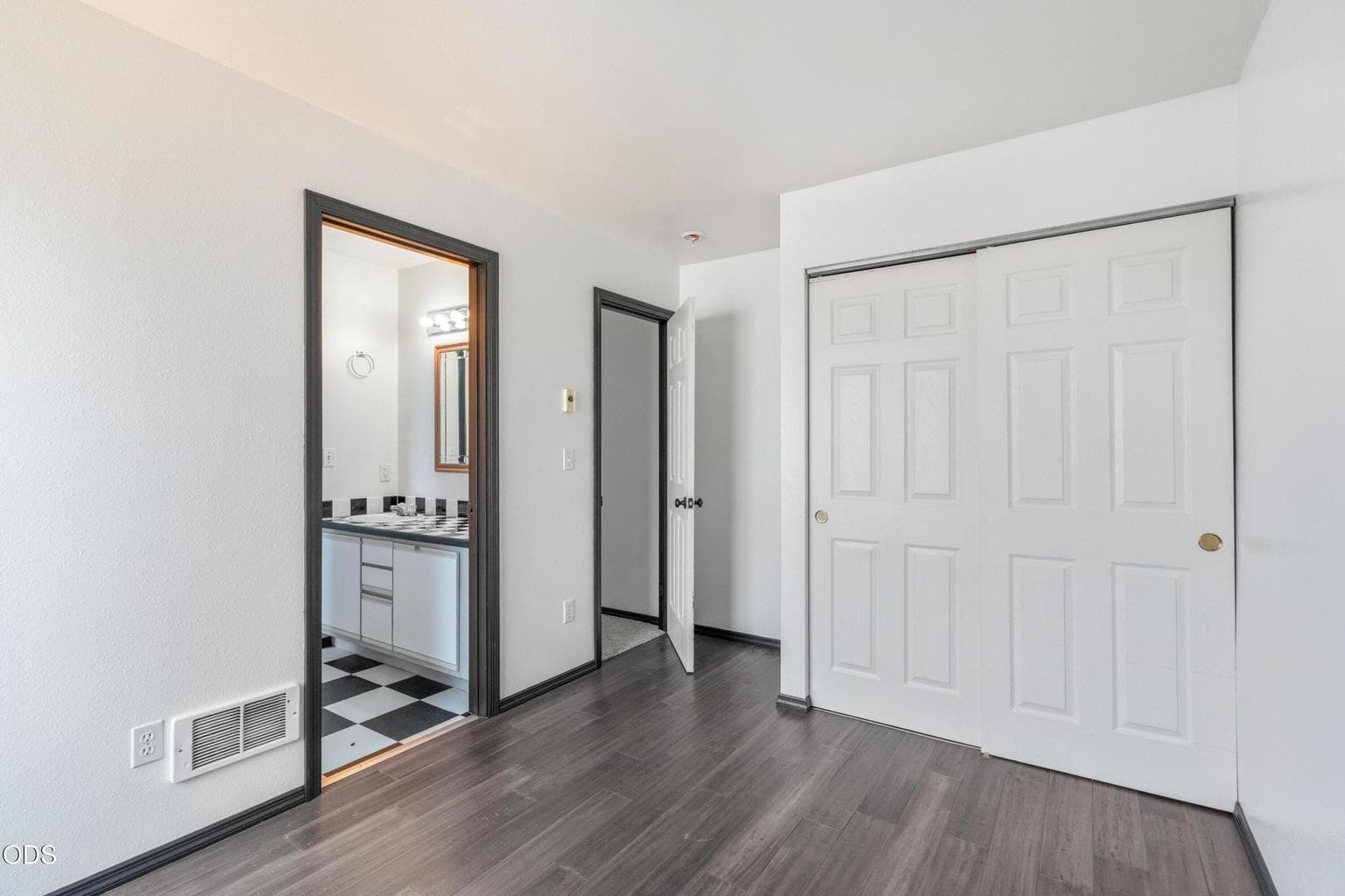 Photo of 1444 SW Marie Street 13 of 25