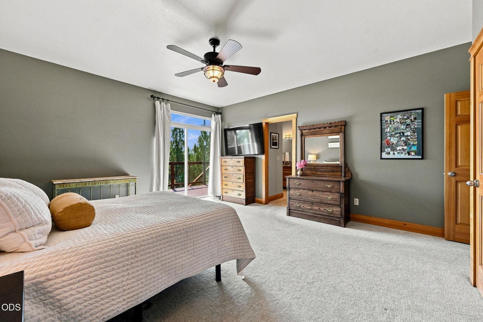 Photo of 1890 Murrelet Drive 29 of 45