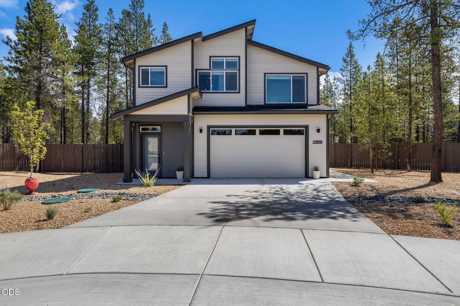 Photo of 16682 Neil Court 8 of 68