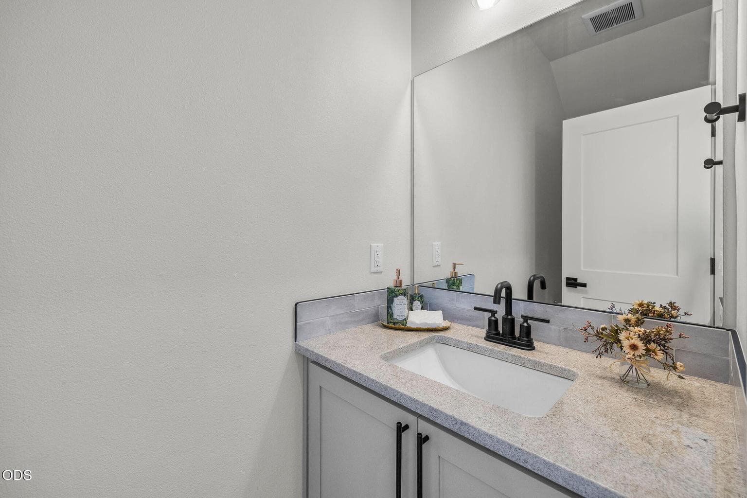 Photo of 16682 Neil Court 23 of 68