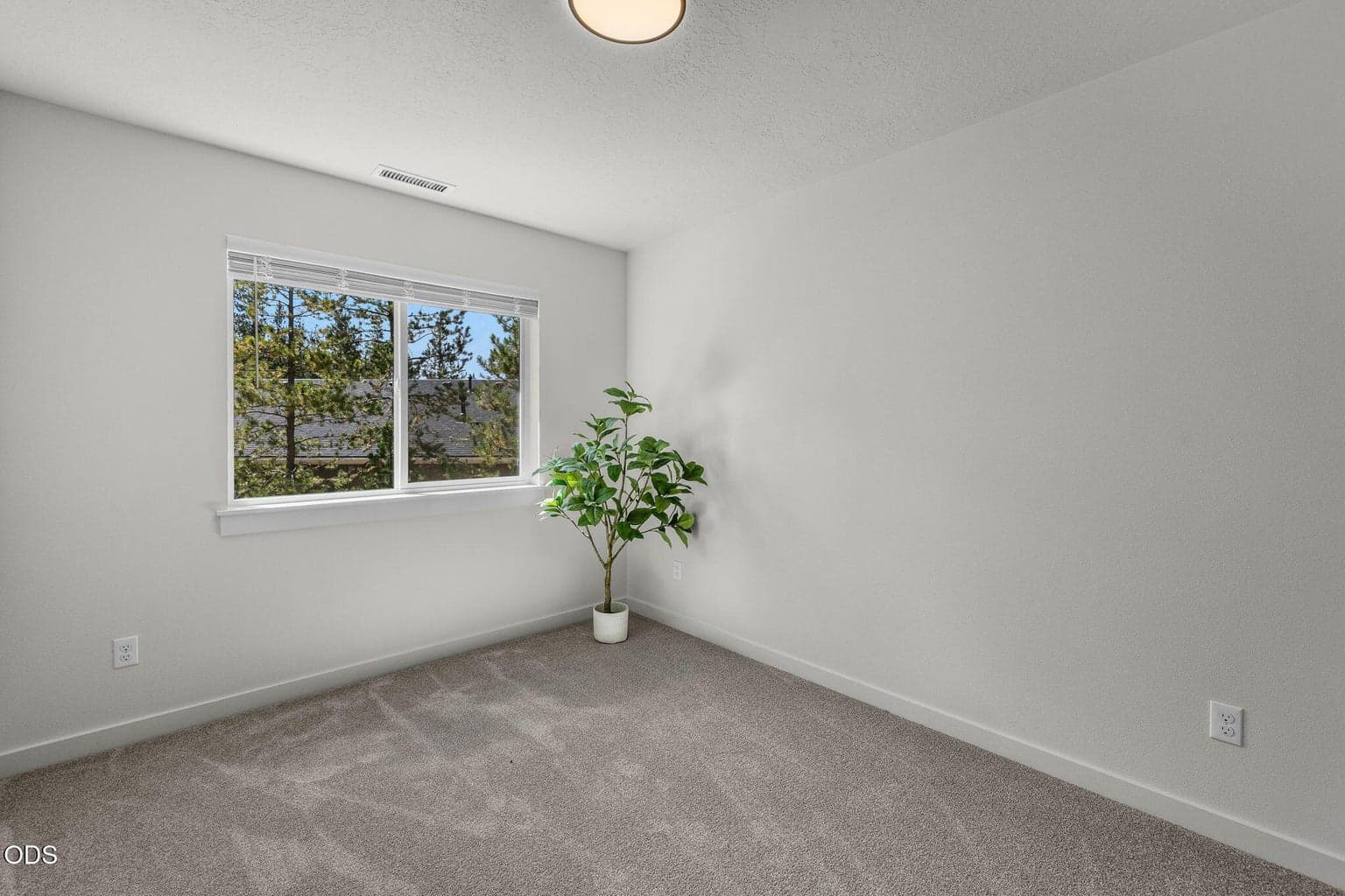 Photo of 16682 Neil Court 37 of 68