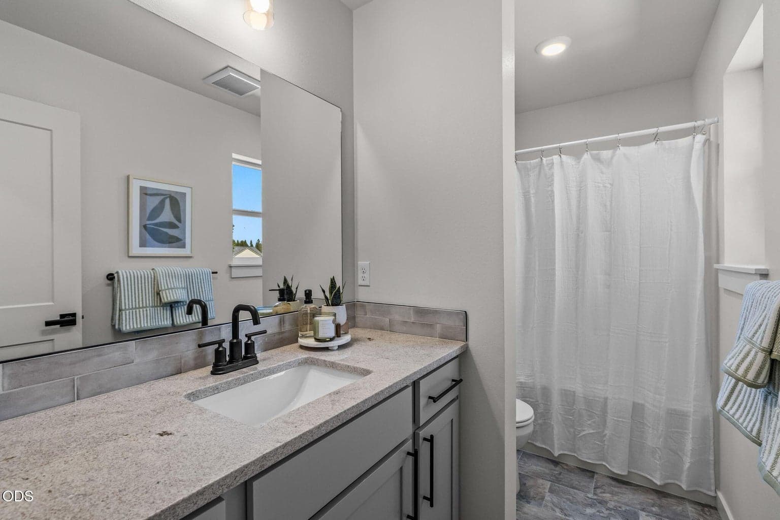 Photo of 16682 Neil Court 40 of 68