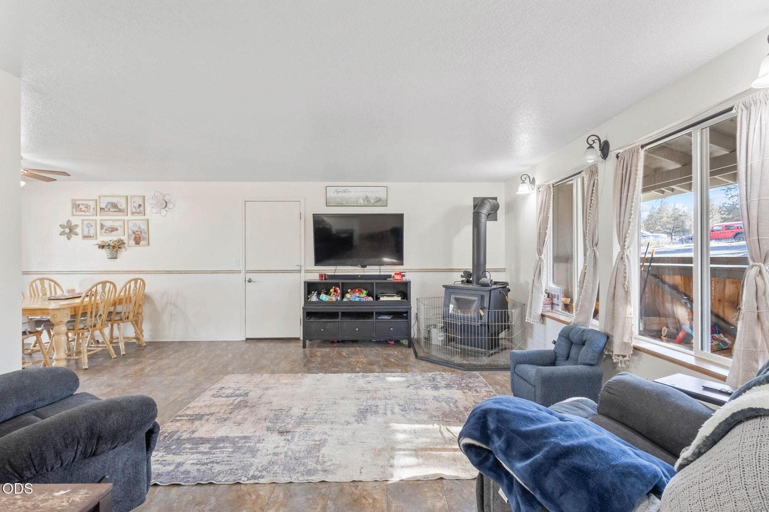 Photo of 3199 SE Maphet Road 8 of 45