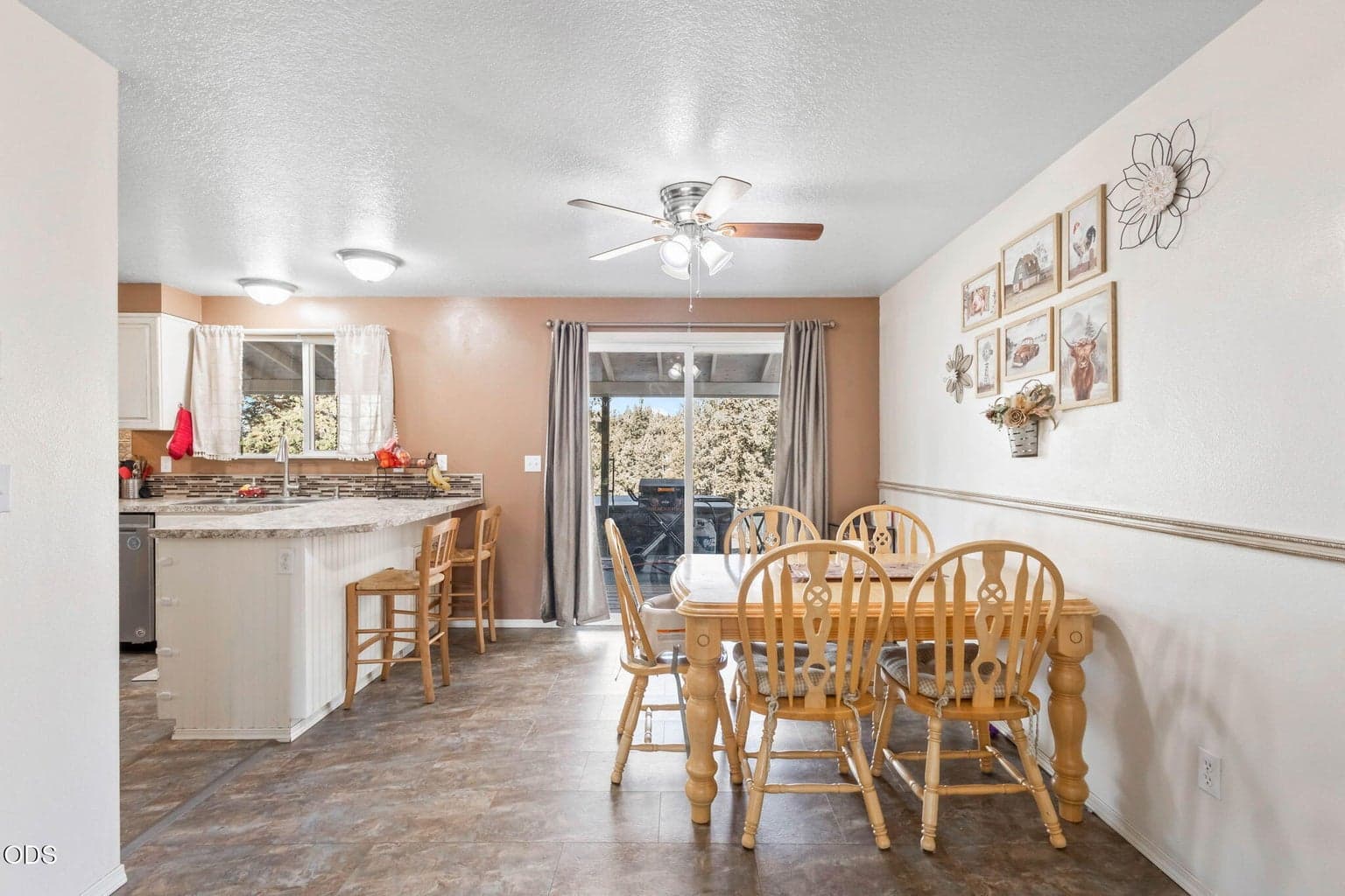 Photo of 3199 SE Maphet Road 10 of 45