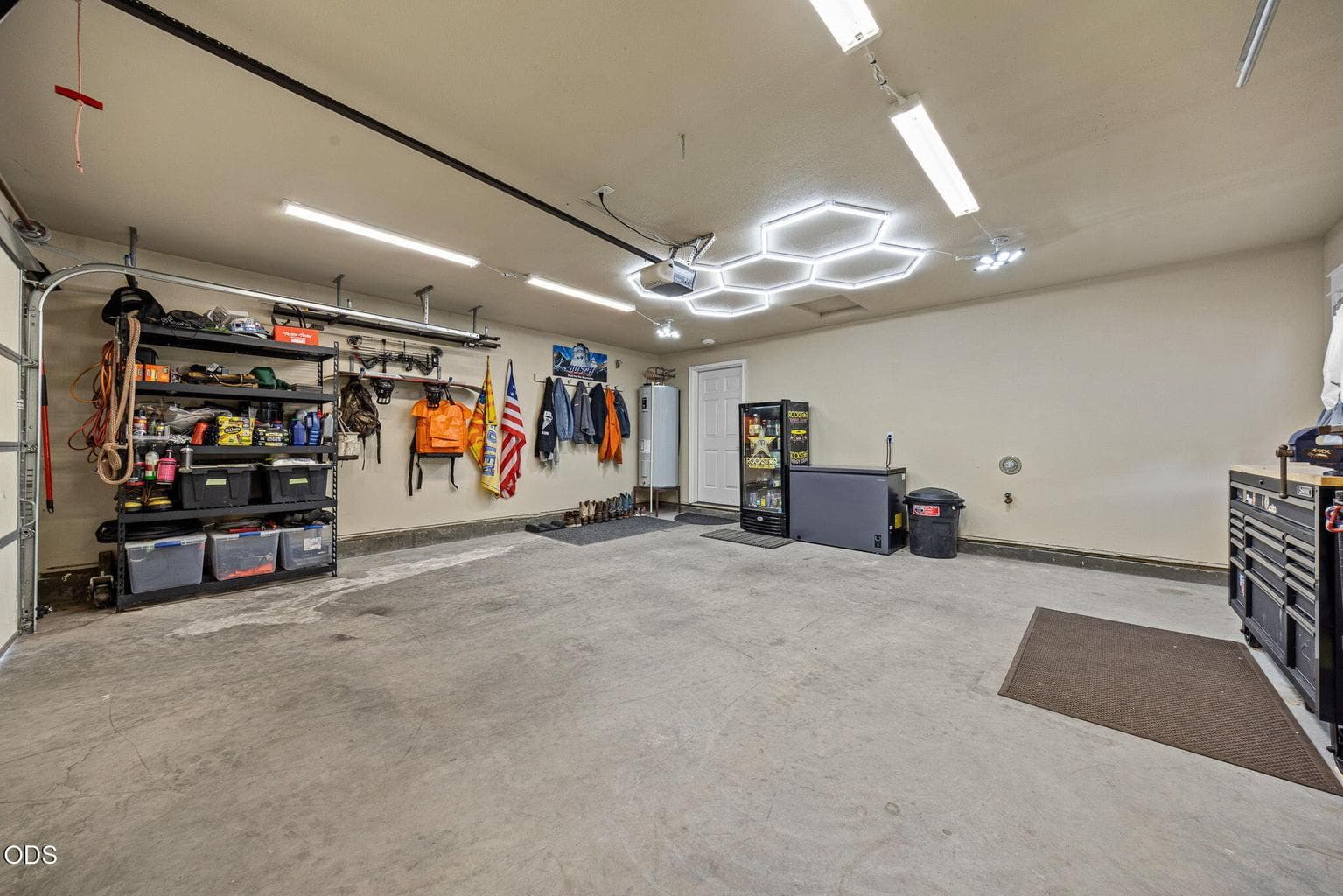Photo of 752 NE Blackbear Street 26 of 37