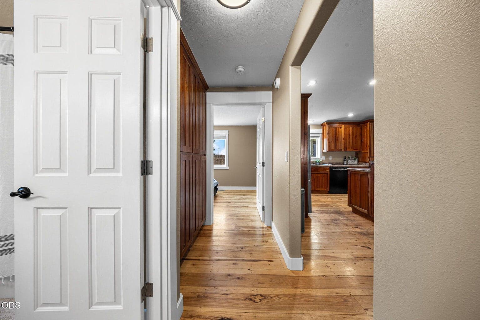 Photo of 752 NE Blackbear Street 18 of 37