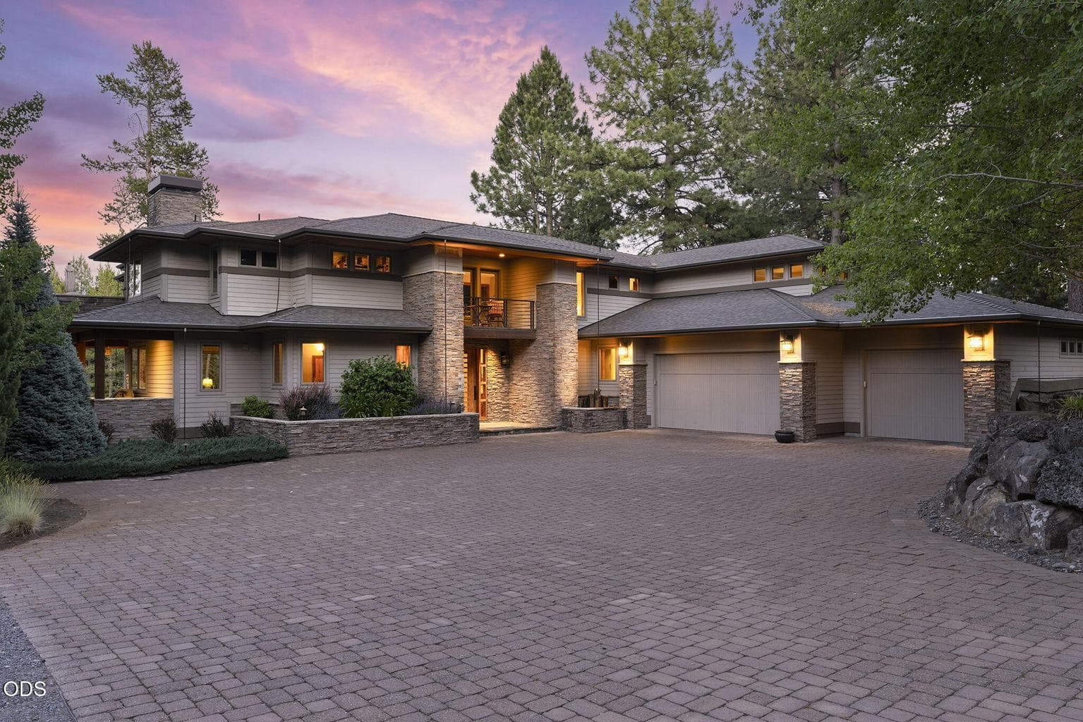 Photo of 56680 Lunar Drive 4 of 56