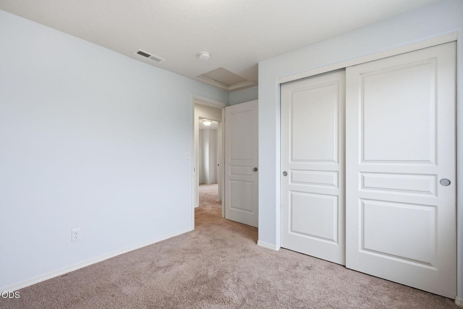 Photo of 2981 NE Roxy Place 21 of 38