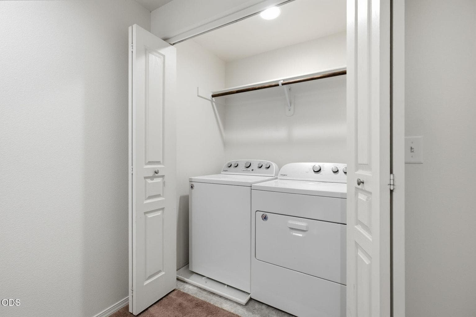 Photo of 2981 NE Roxy Place 23 of 38
