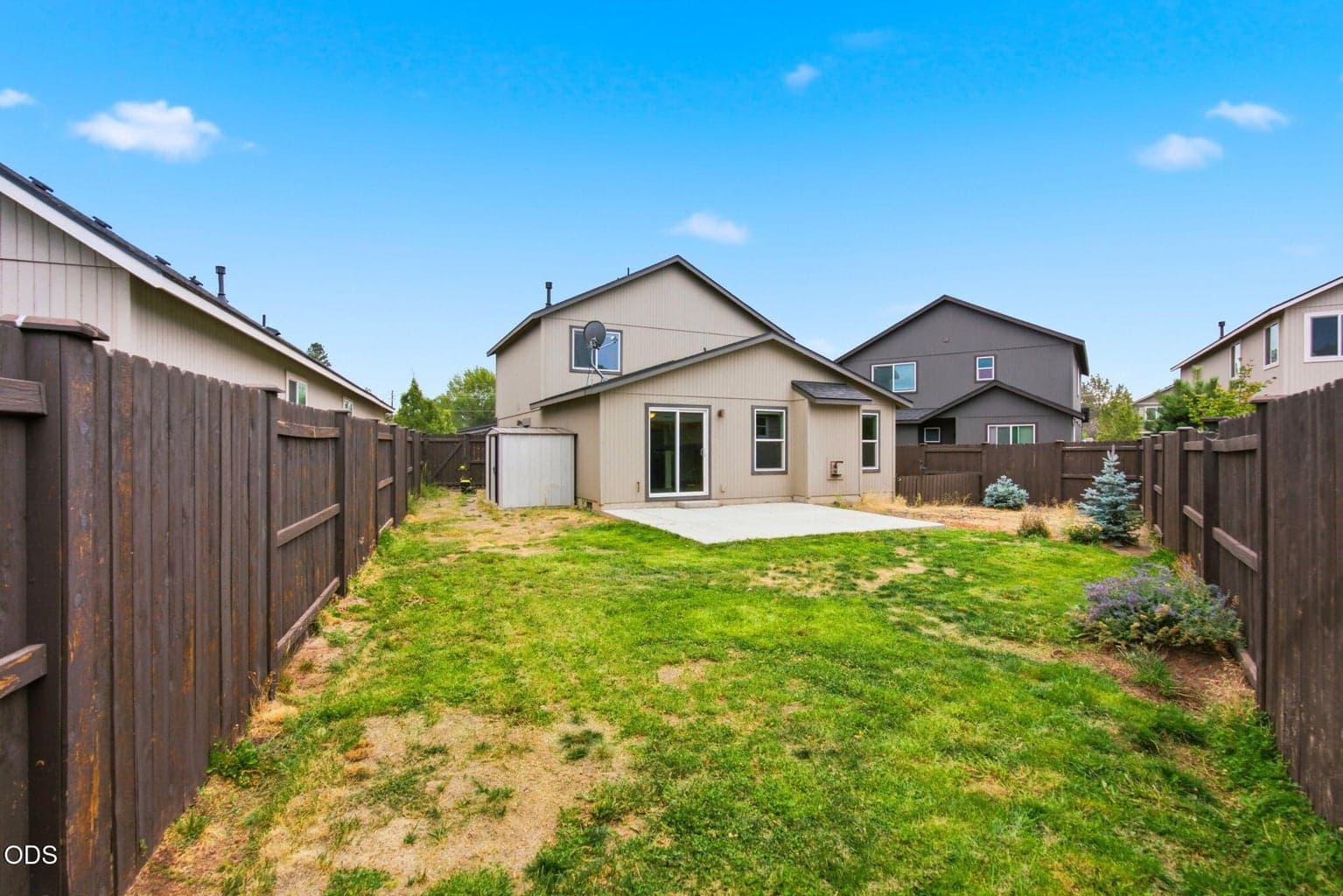 Photo of 2981 NE Roxy Place 26 of 38