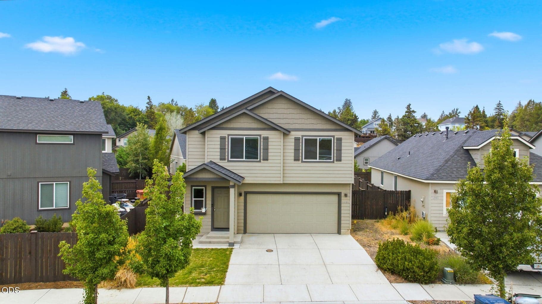 Photo of 2981 NE Roxy Place 28 of 38