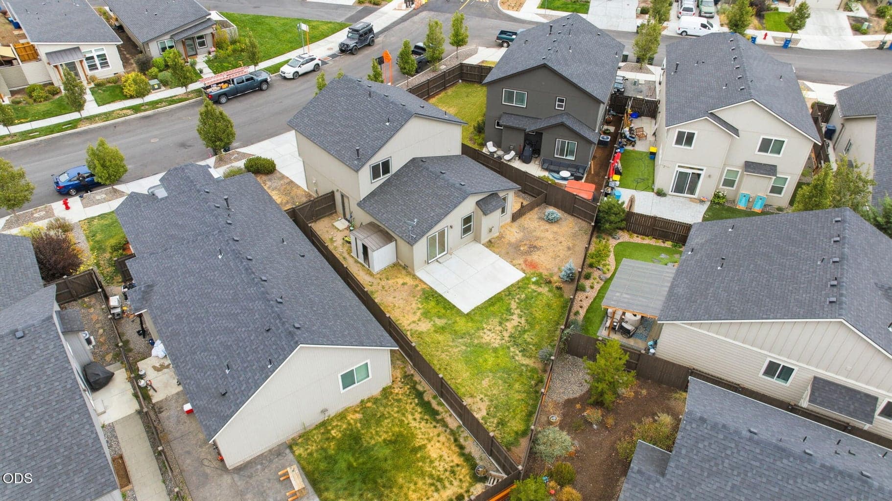 Photo of 2981 NE Roxy Place 32 of 38