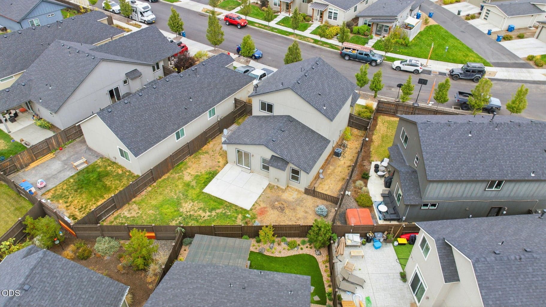 Photo of 2981 NE Roxy Place 34 of 38