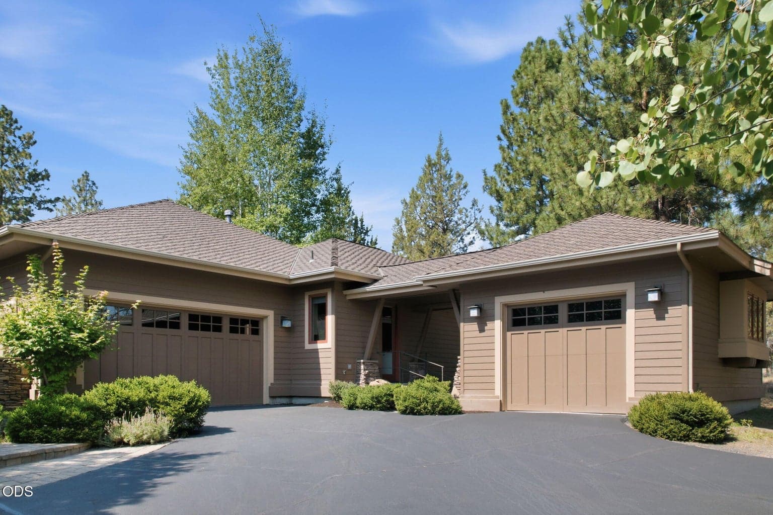 Photo of 17094 Lady Caroline Drive 6 of 69