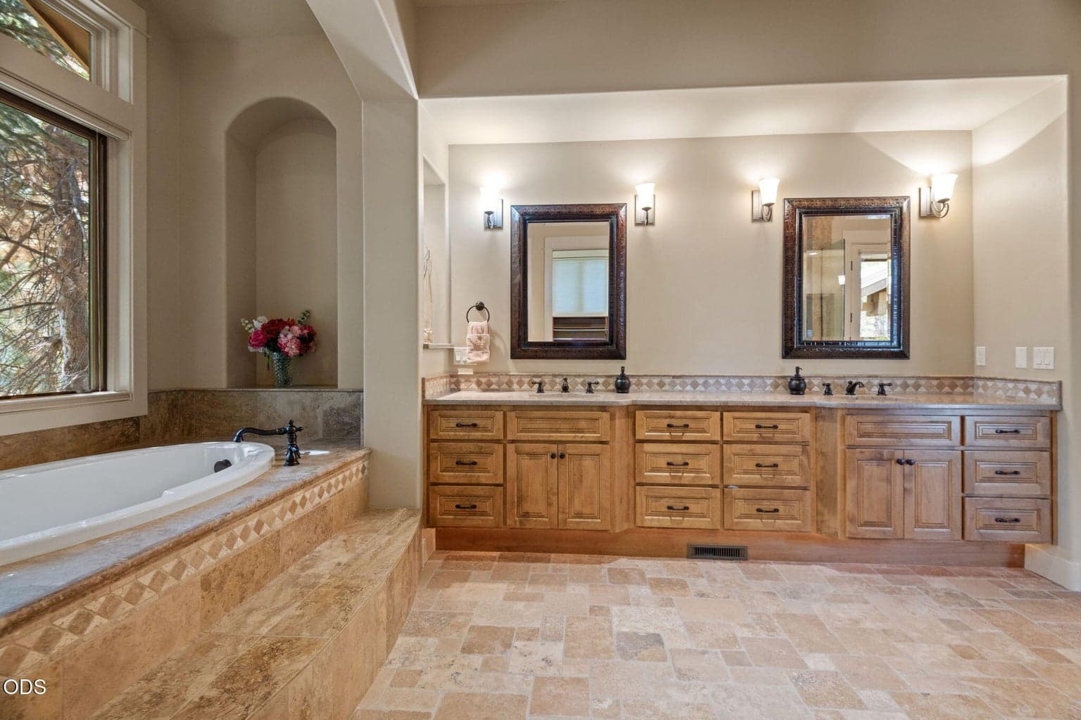 Photo of 17094 Lady Caroline Drive 22 of 69
