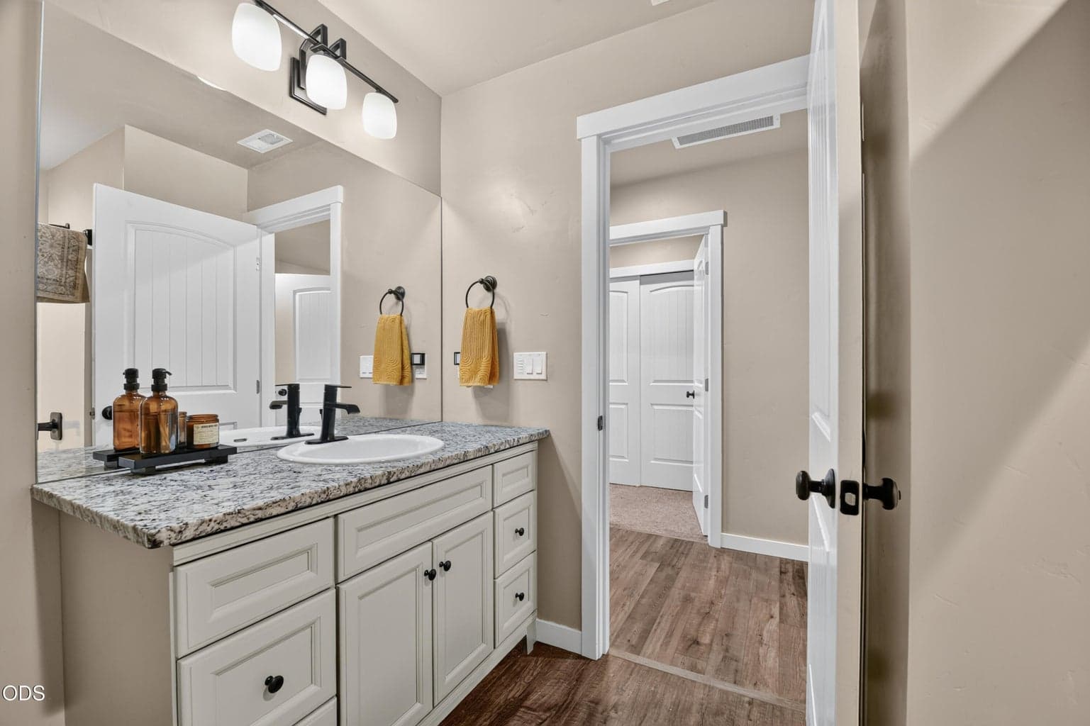 Photo of 281 NW 29th Street 28 of 42