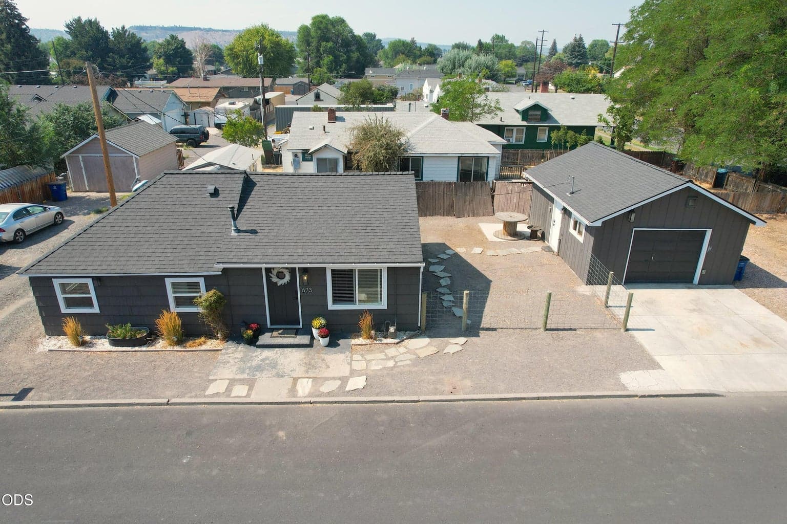 Photo of 673 NE Garner Street 30 of 35