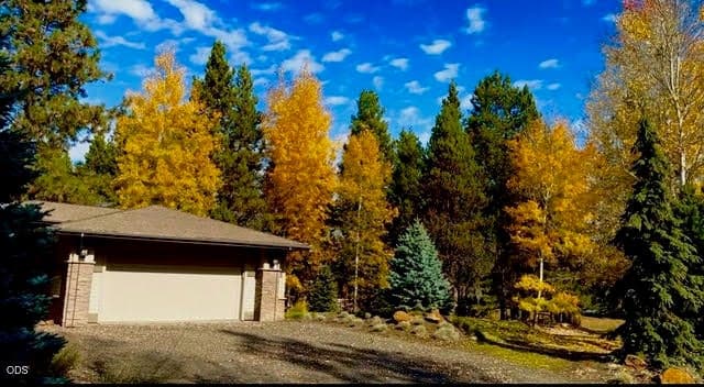 Photo of 56688 Lunar Drive 6 of 23
