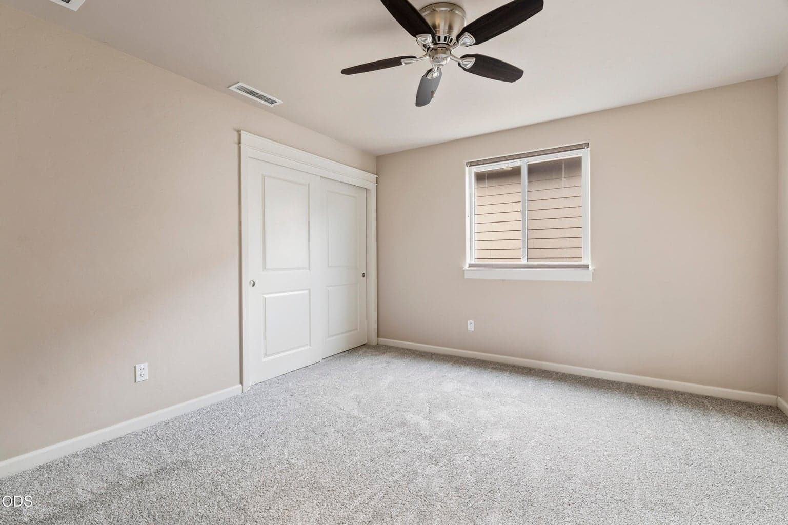 Photo of 61146 SE Sydney Harbor Drive 9 of 24