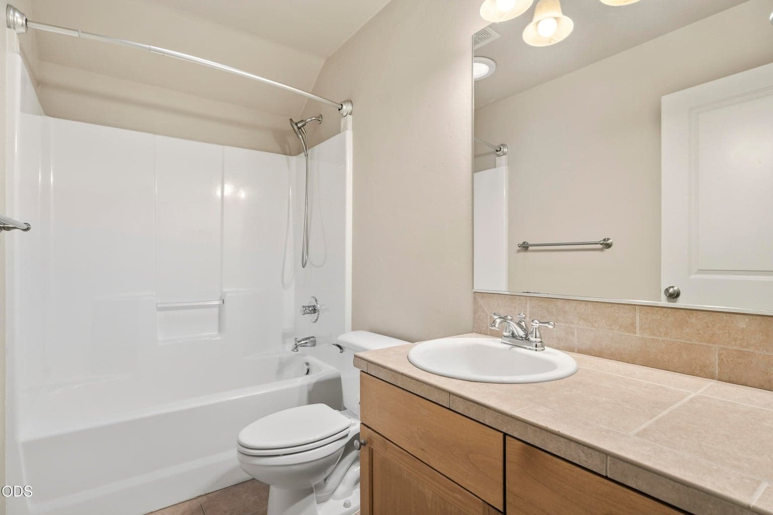 Photo of 61146 SE Sydney Harbor Drive 10 of 24