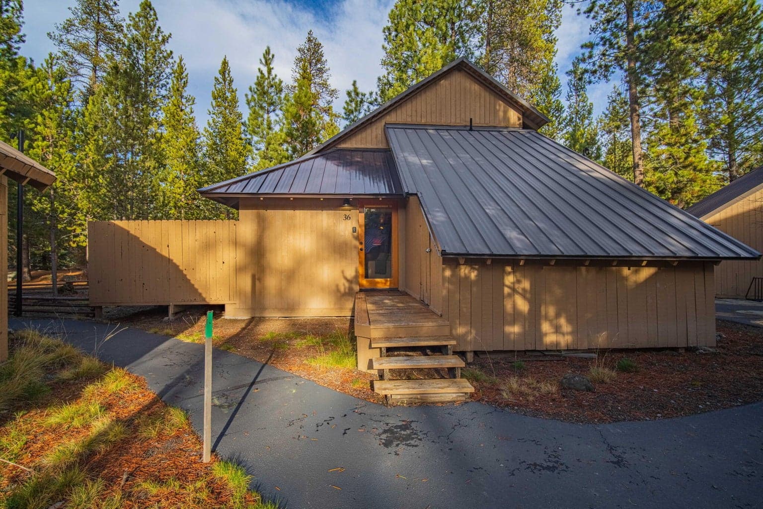 17611 Cluster Cabin Lane, Sunriver · Cluster Court