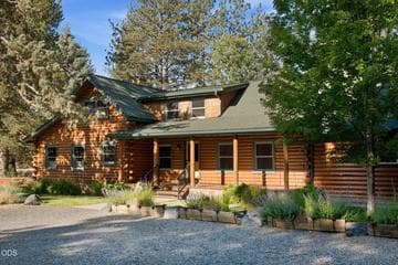 69566 Paint Brush Lane, Sisters, OR 97759