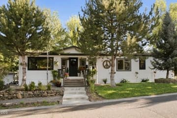 20738 Livengood Way, Bend, OR 97701