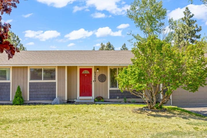 63609 Hunters Circle