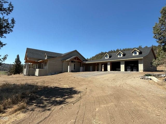 70421 McKenzie Canyon Road