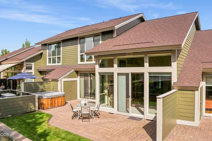 743 Sage Country Court