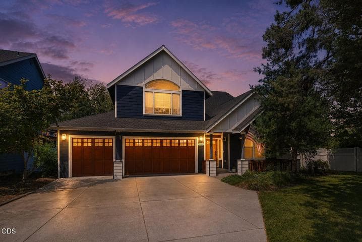 2048 Cradle Mountain Way