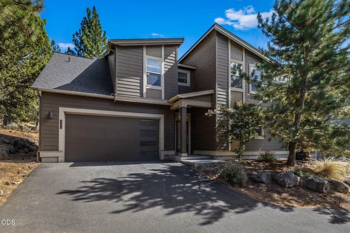 2337 Debron Lane