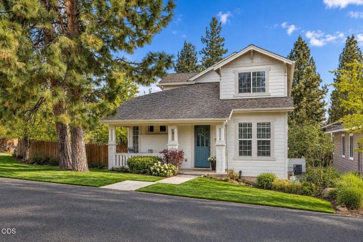61477 Cultus Lake Court