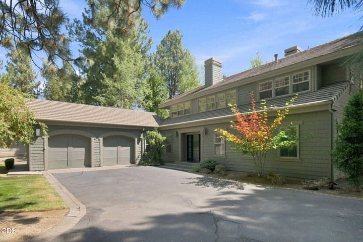 61866 Bunker Hill Court